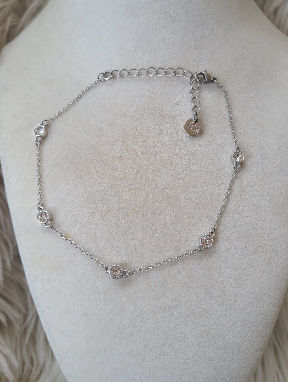 Touchstone Crystal Timeless Treasure Anklet-Excellent Condition
